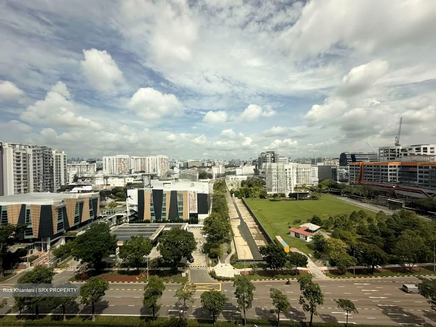 Oxley Bizhub (D14), Factory #570470501